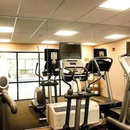 Chester Inn & Suites Sharonville Buitenkant foto