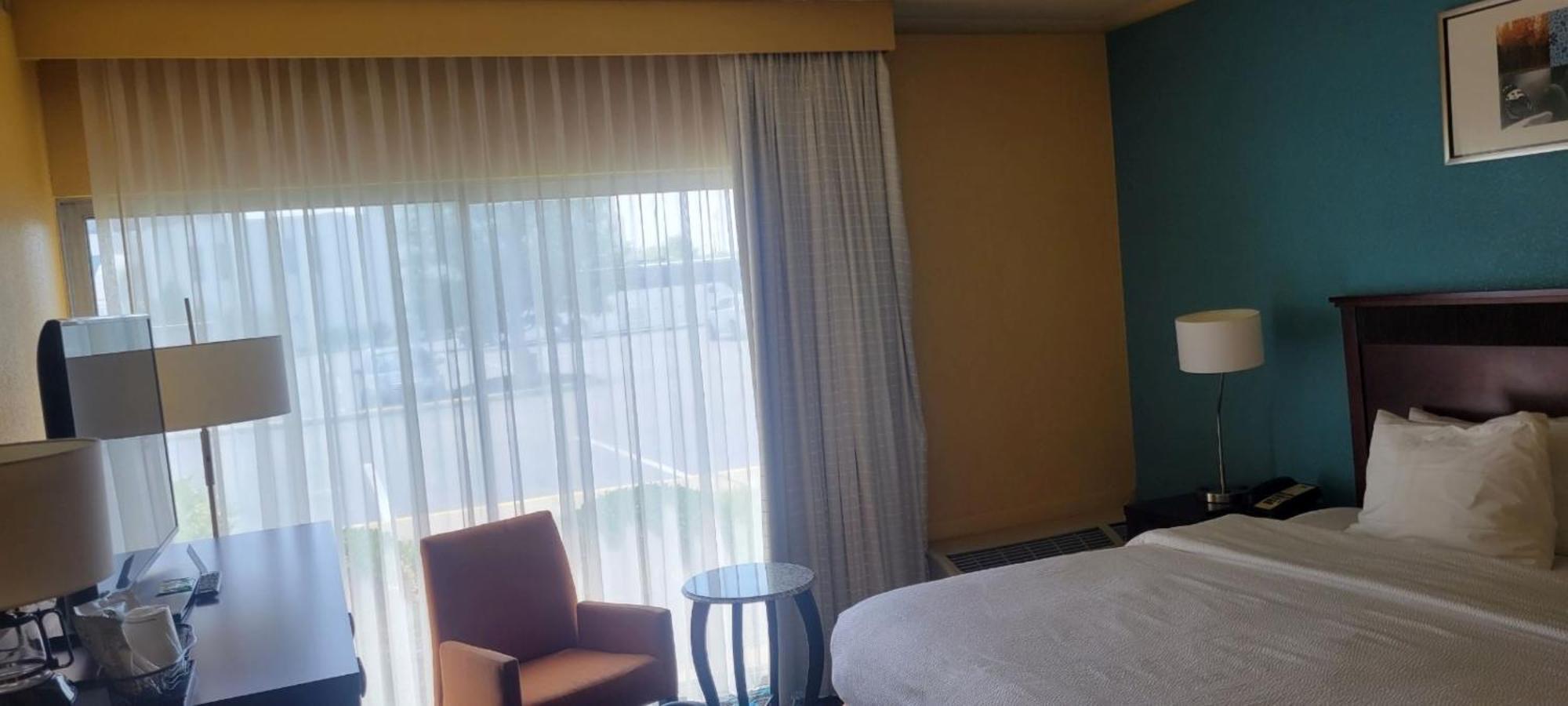 Chester Inn & Suites Sharonville Buitenkant foto